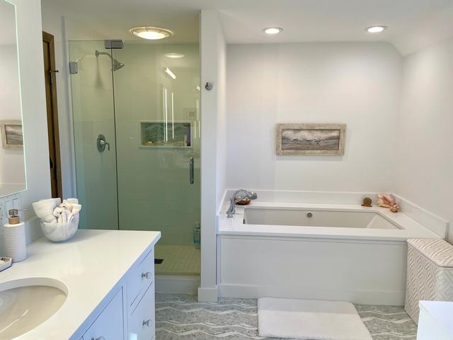 23%20The%20Primary%20bath%2Ejpg