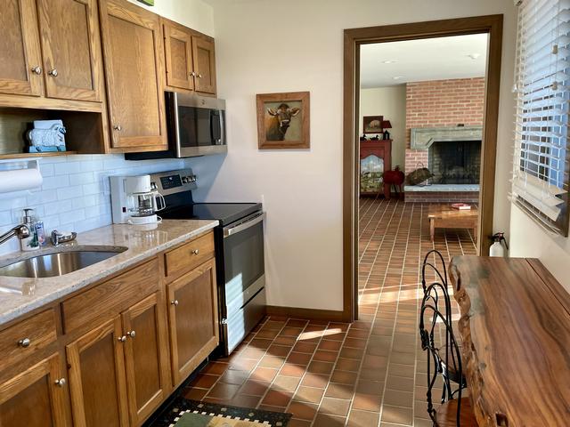 35%20%20galley%20kitchen%2Ejpg