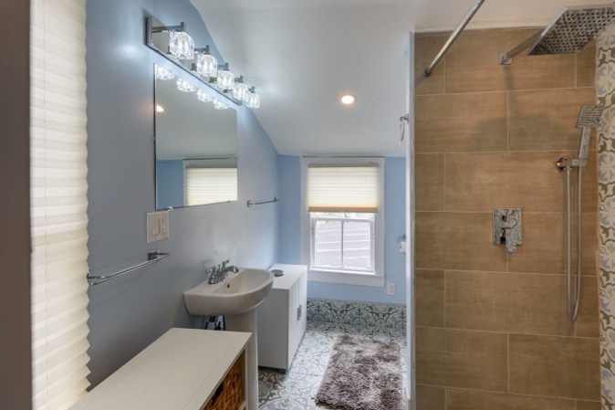 55%20Samoset%20Final%2D56%20BLUE%20Bath%2Ejpg