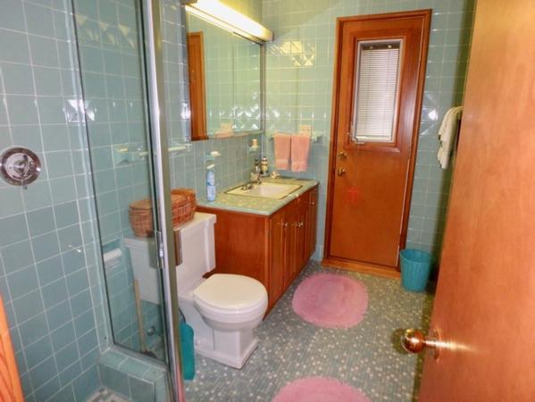 Berlin%5FFullBath%2Ejpg