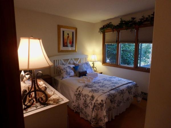 CastelliBedroom3%20%2Ejpg