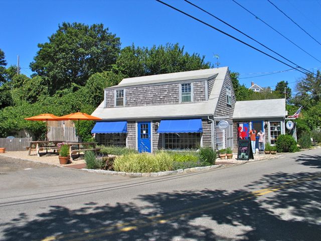 Menemsha%20Harbor%2Ejpg