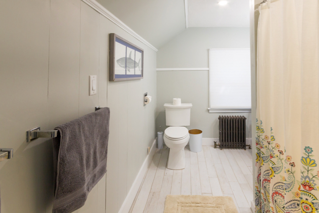 Rosenblatt%20Upstairs%20bathroom%2Ejpg