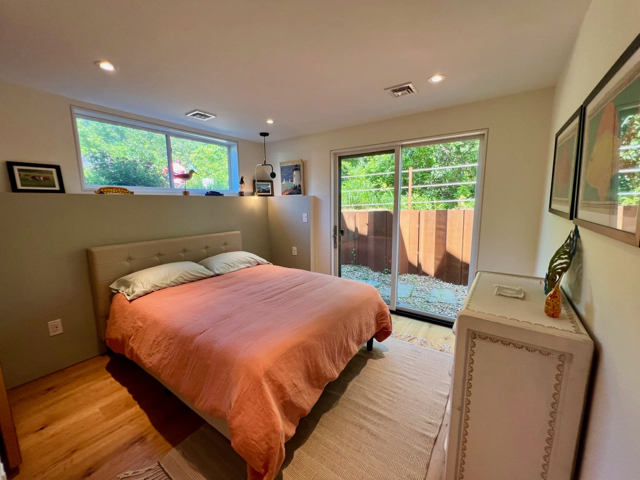 Slatasbedroom2a%2Ejpg