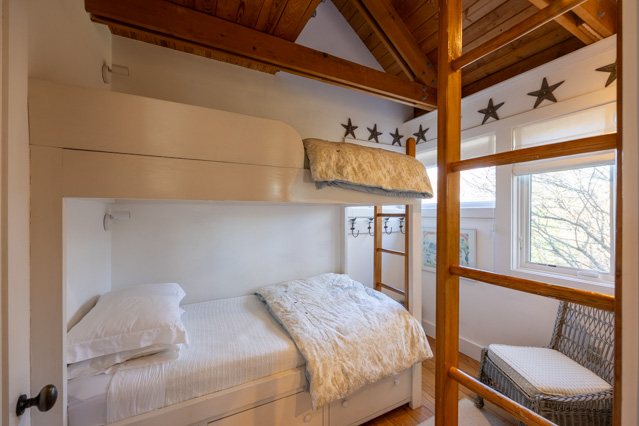 bart%20bunk%20beds%2Ejpg