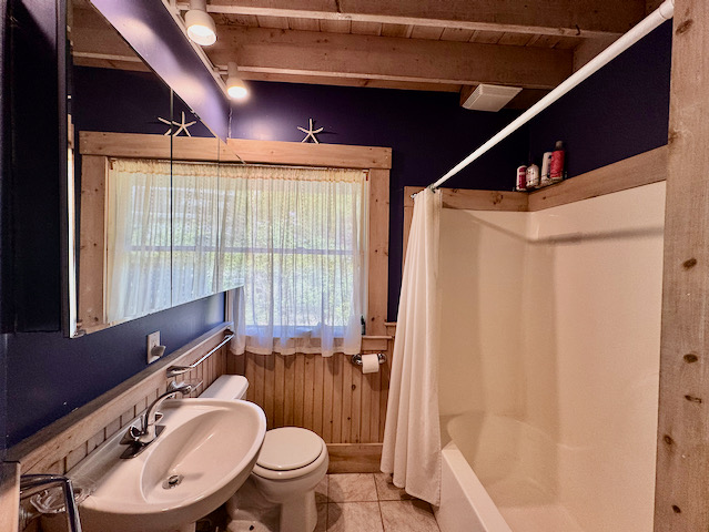 birge%20full%20bath%2Ejpeg