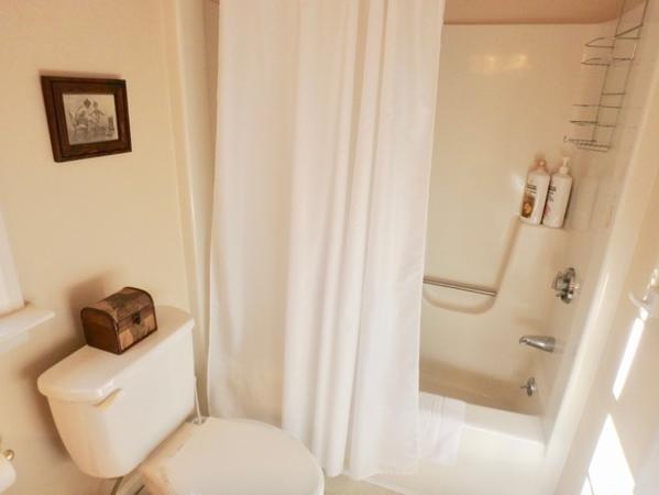 drape%20full%20bath%2Ejpg