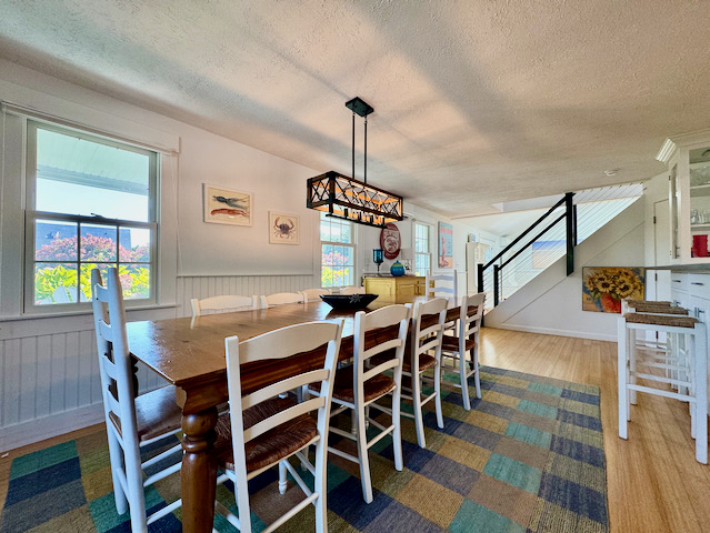 fal%20dining%20table%2Ejpeg