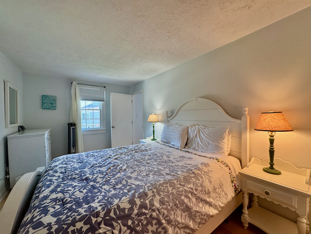 fal%20guest%20house%20queen%20up%2Ejpeg