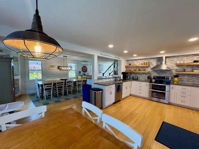 fal%20kitchen%20%26%20dining%2Ejpeg