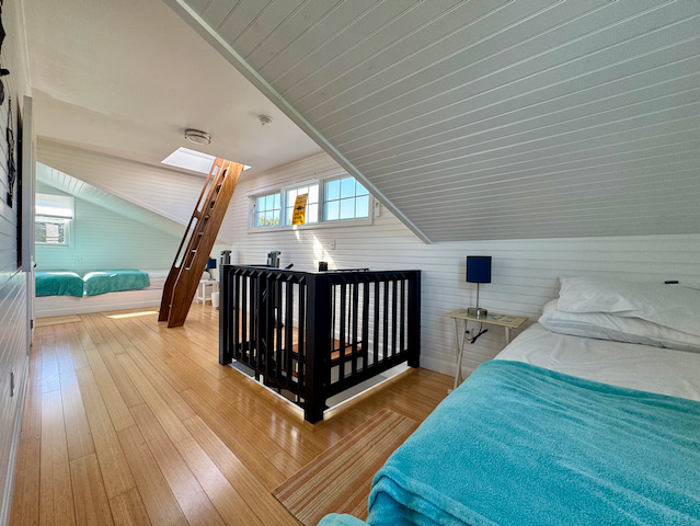 fal%20third%20floor%20beds%20in%20widows%20perch%2Ejpeg