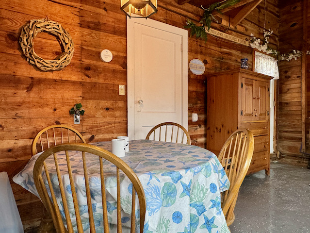 ginn%20dining%2Ejpeg