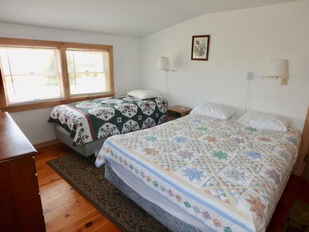 hear%20upstairs%20bed%202nd%20of%202%2Ejpg