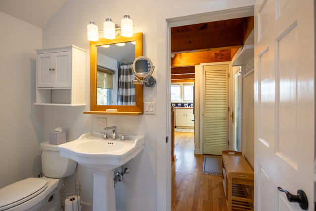 kad%20bath%201%20new%2Ejpg