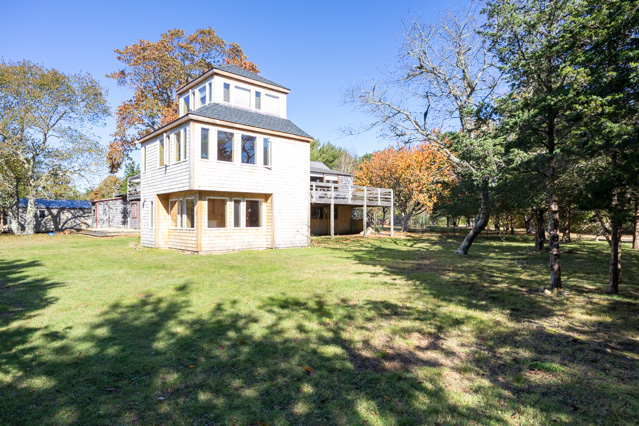 kad%20yard%20and%20house%2Ejpg