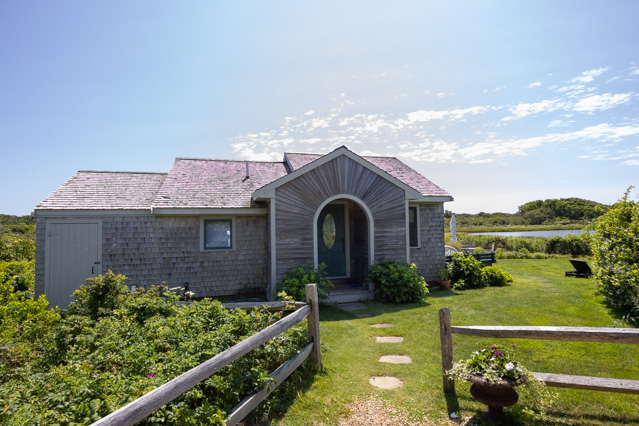 kwauk%20house%20with%20water%20view%2Ejpg