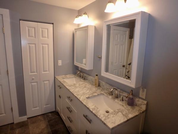 lamp%20guest%20bath%2Ejpg