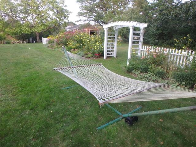 lil%20fence%20and%20garden%2Ejpg