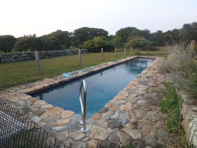lil%20pool%2Ejpg