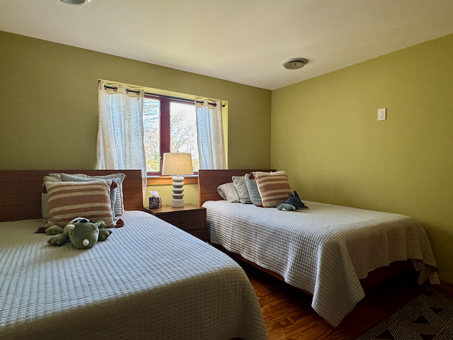 mar%20two%20full%20beds%2Ejpeg