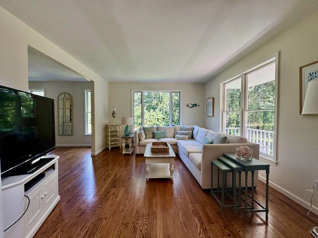 mel%20front%20den%2Ejpeg