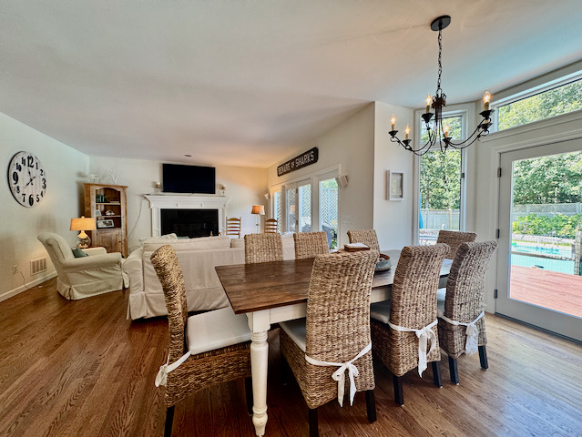 mel%20open%20dining%2Ejpeg