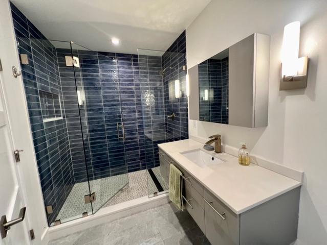 meyer%20shower%2Ejpg