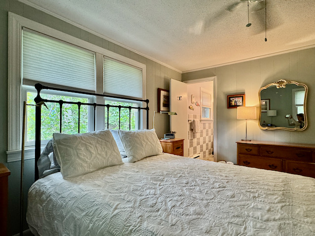 mon%20pri%20with%20half%2025%2Ejpeg