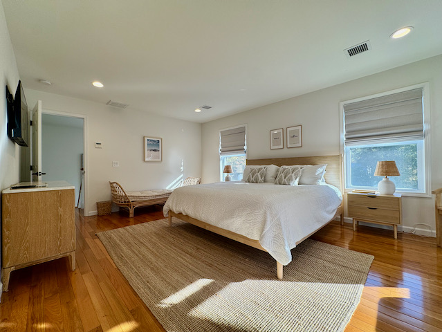 niv%20queen%20up%2Ejpeg