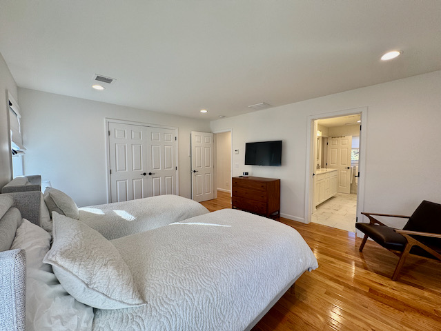 niv%20twins%20up%202%2Ejpeg