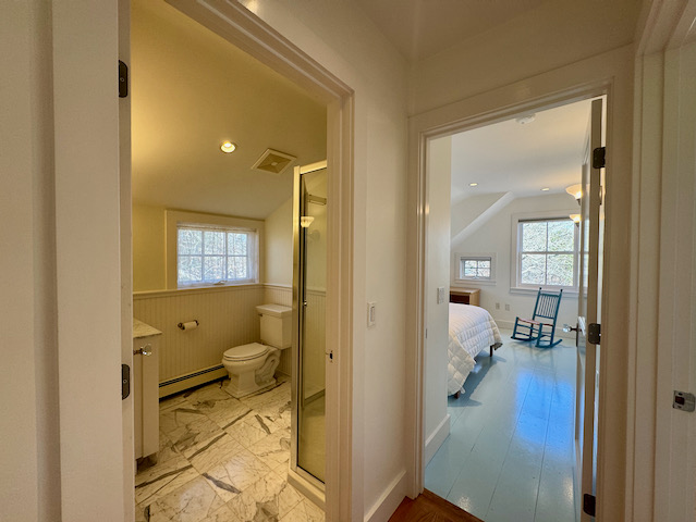 sau%20shared%20bath%20hallway%2Ejpeg