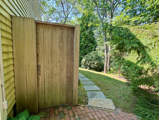 seg%20outdoor%20shower%2Ejpeg