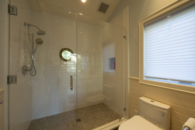 shal%20shower%20closeup%2Ejpg