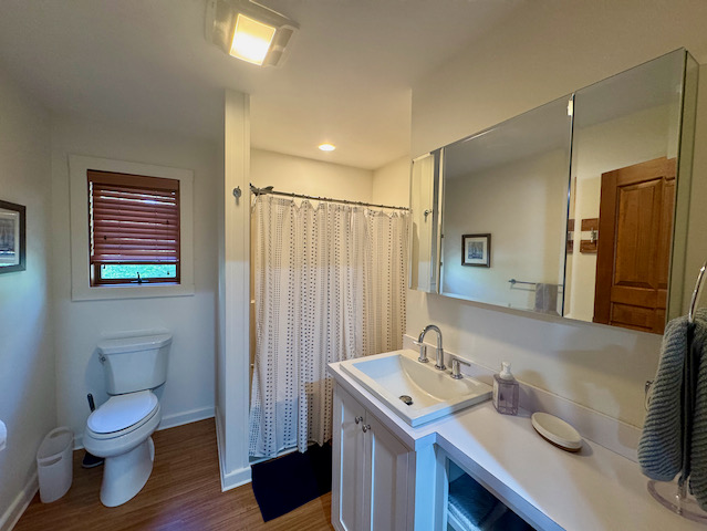 stone%20shared%20bath%20up%2Ejpeg