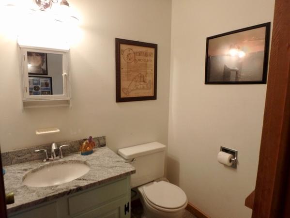 ul%20half%20bath%2Ejpg