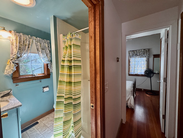 ull%20shower%2025%2Ejpeg